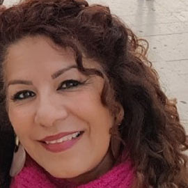 Lourdes Flores Ruiz